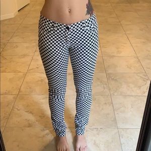 Super comfy checkered skinny pants